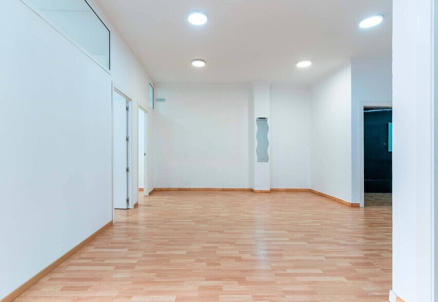 Retail in Almería, Almería for sale - Building Photo - Image 3 of 25