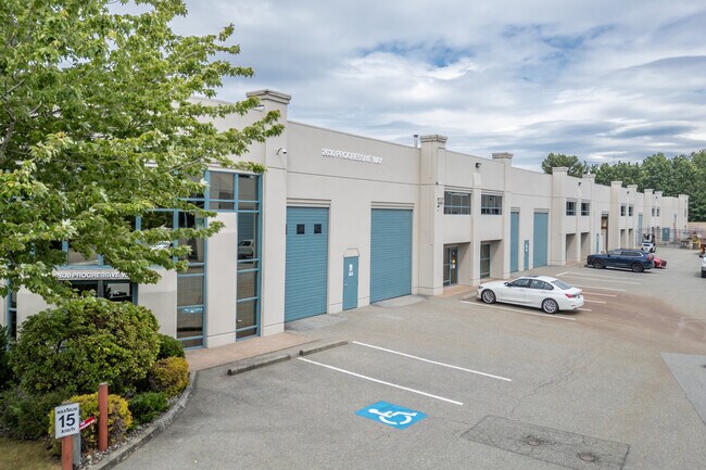 Plus de détails pour 2630 Progressive Way, Abbotsford, BC - Industriel à louer