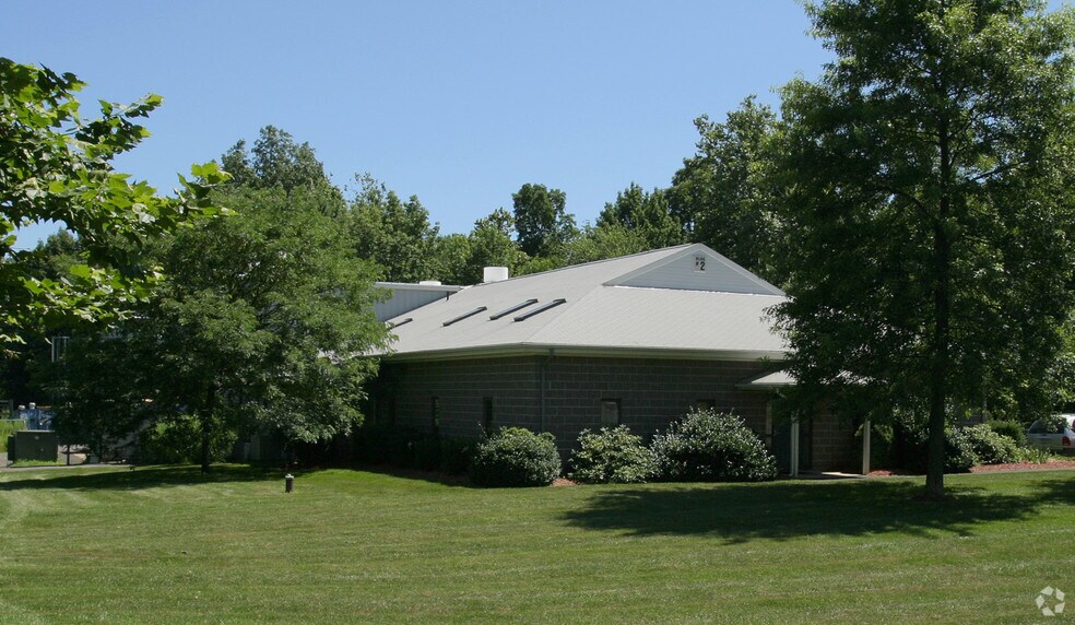 19 Airline Rd, Durham, CT à vendre - Photo du bâtiment - Image 2 de 2