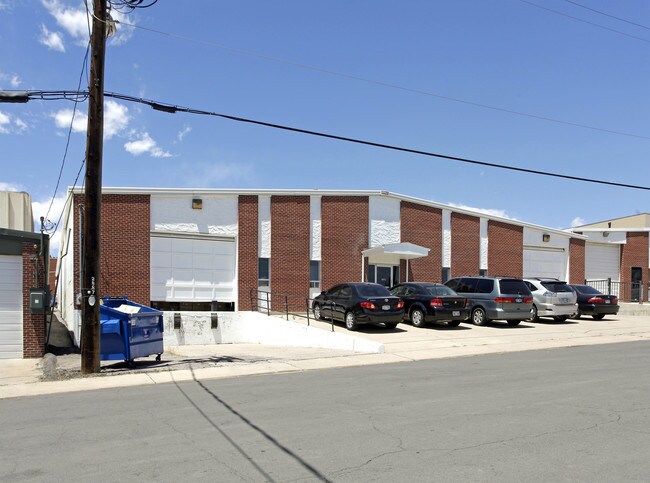 Plus de détails pour 2879 S Shoshone St, Englewood, CO - Industriel à louer