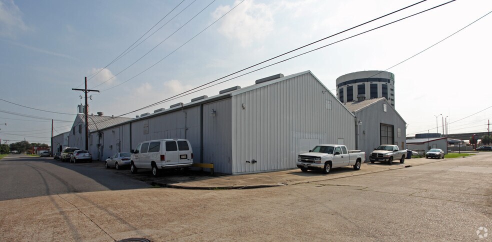1415 Whitney Ave, Gretna, LA à vendre - Photo du bâtiment - Image 3 de 3