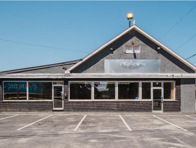 1451 Highway 8, Hamilton, ON à vendre - Photo du bâtiment - Image 2 de 11