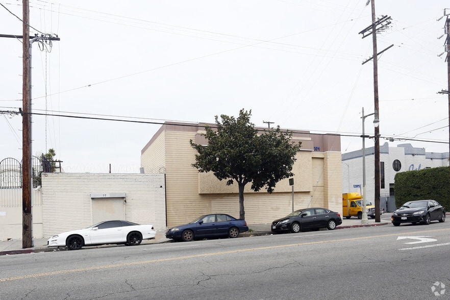 3201 S Main St, Los Angeles, CA for sale - Building Photo - Image 2 of 9