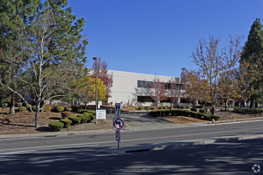 5065 Deer Valley Rd, Antioch, CA for lease - Building Photo - Image 3 of 32