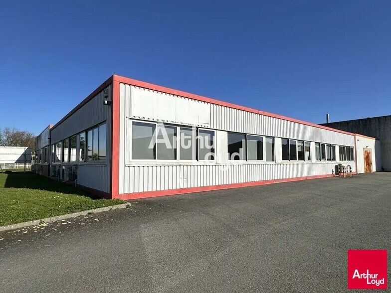Flex in Saint-Grégoire for lease - Building Photo - Image 2 of 10