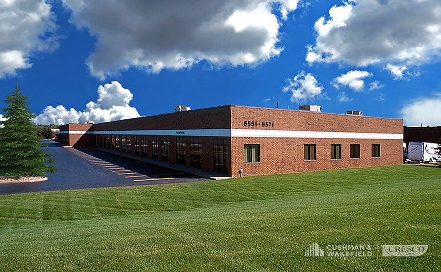 6551-6571 Cochran Rd, Solon, OH à louer - Photo du bâtiment - Image 1 de 3