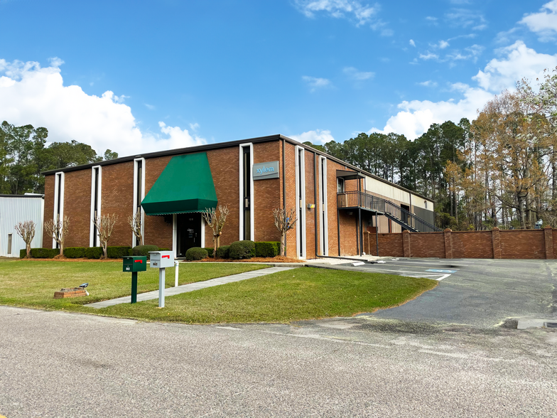 128 Airport Park Dr, Garden City, GA for lease - Building Photo - Image 1 of 1