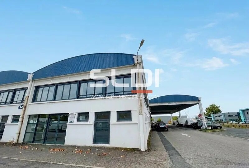 Bureau dans Genay à louer Photo du bâtiment- Image 1 de 11