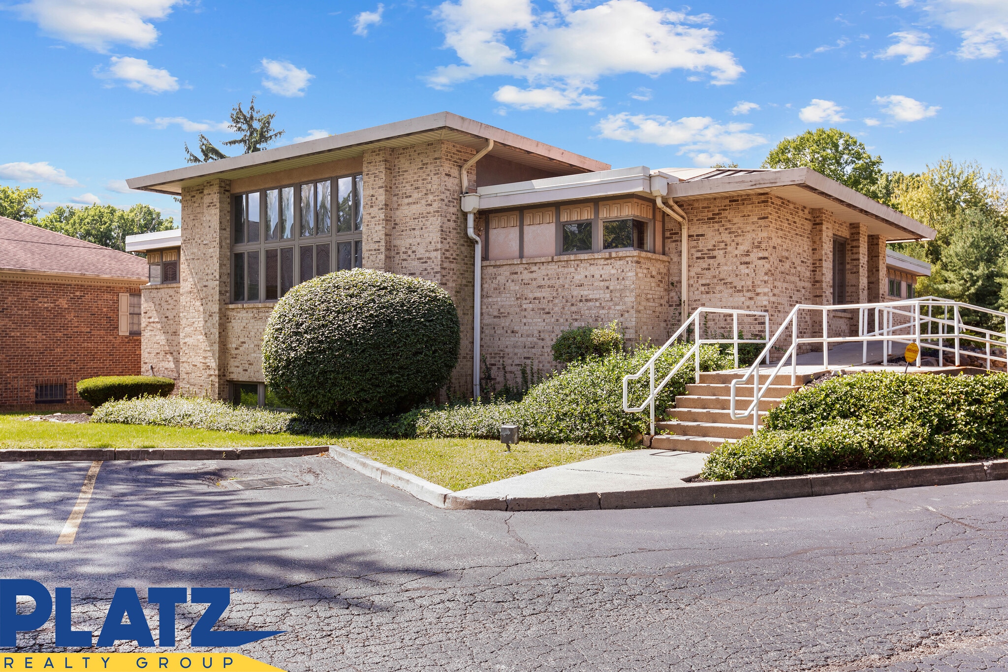 321 Niles Cortland Rd NE, Warren, OH for lease Building Photo- Image 1 of 19