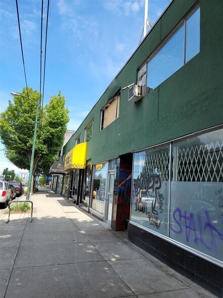 2117-2121 Kingsway, Vancouver, BC for sale - Building Photo - Image 3 of 4