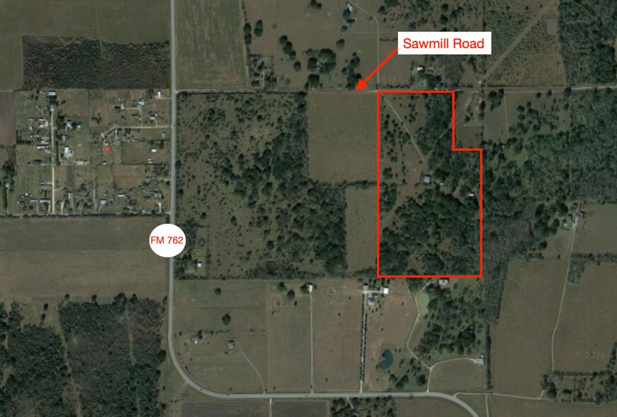 5715 Sawmill Rd, Needville, TX à vendre - Photo du bâtiment - Image 2 de 4