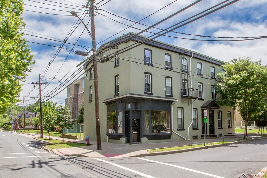 41 Church St, Lambertville, NJ à vendre - Photo du bâtiment - Image 2 de 48