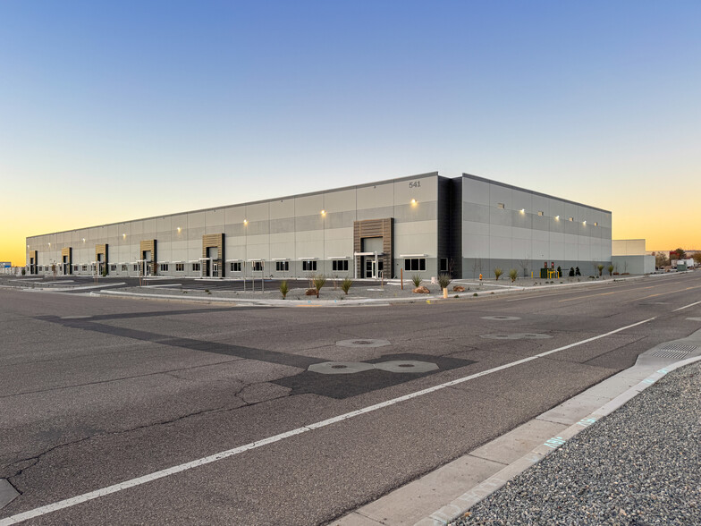 541 Airport Dr, Albuquerque, NM for lease - Building Photo - Image 1 of 8