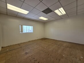 1844 Cypress Ave, Los Angeles, CA for lease Interior Photo- Image 2 of 10