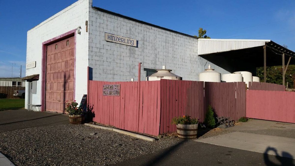 1520 Sheridan Ave, Prosser, WA à vendre - Photo du bâtiment - Image 2 de 13