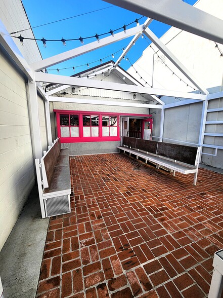 1335 Pacific Ave, Santa Cruz, CA for lease - Building Photo - Image 2 of 16