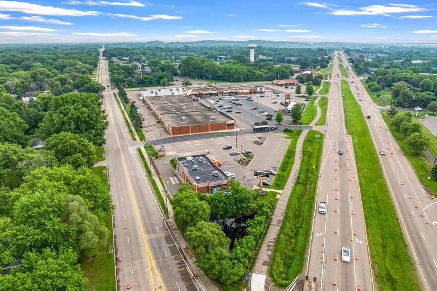 Mounds View Square portfolio of 3 properties for sale on LoopNet.ca - Aerial - Image 3 of 3