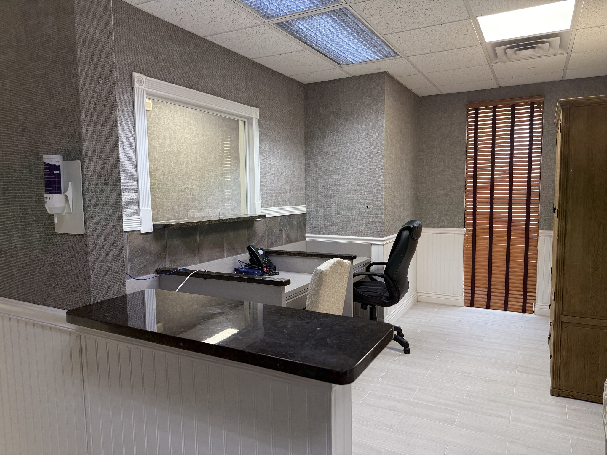 5105 Bowden Rd, Jacksonville, FL for lease Interior Photo- Image 1 of 15