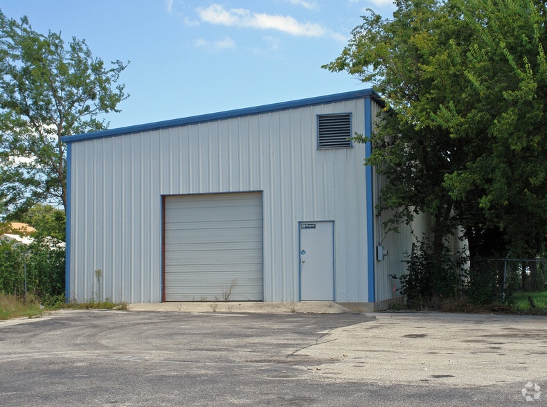 49 Happy St, Killeen, TX for lease - Building Photo - Image 3 of 24