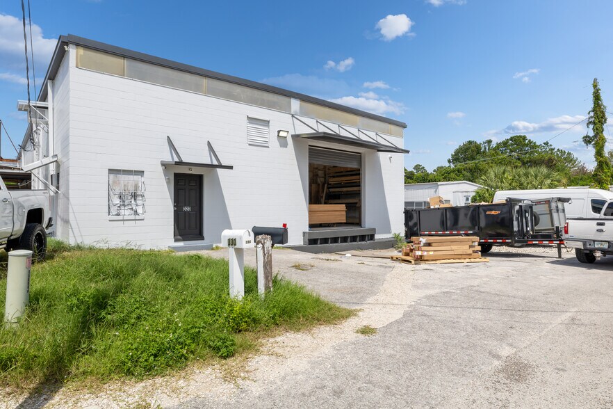 360-370 Lemon Ln, Casselberry, FL à louer - Photo du bâtiment - Image 2 de 4