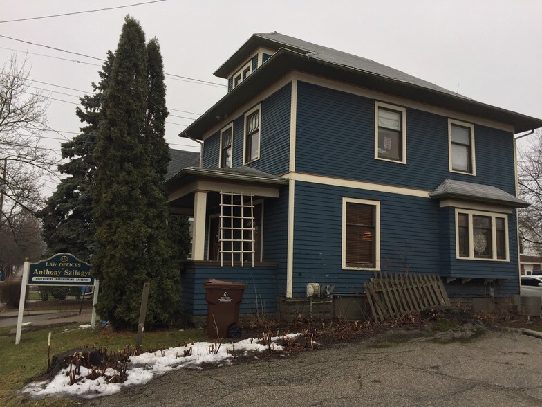110 S Clemens Ave, Lansing, MI à vendre - Photo du bâtiment - Image 2 de 4