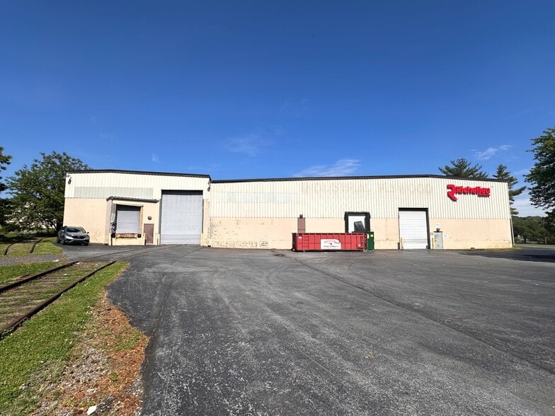 550 S 5th St, Reading, PA for lease - Building Photo - Image 2 of 5