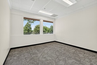 1300-1414 Foothill Dr, Salt Lake City, UT for lease Interior Photo- Image 2 of 4