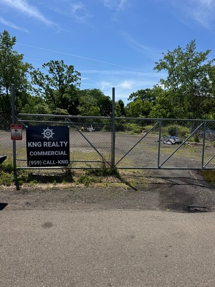 85 Hood Terrace Ter, West Haven, CT for lease - Building Photo - Image 3 of 3