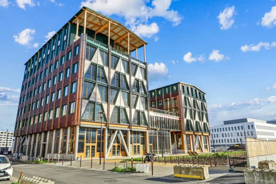 Flex dans Nantes à louer - Photo du bâtiment - Image 2 de 15