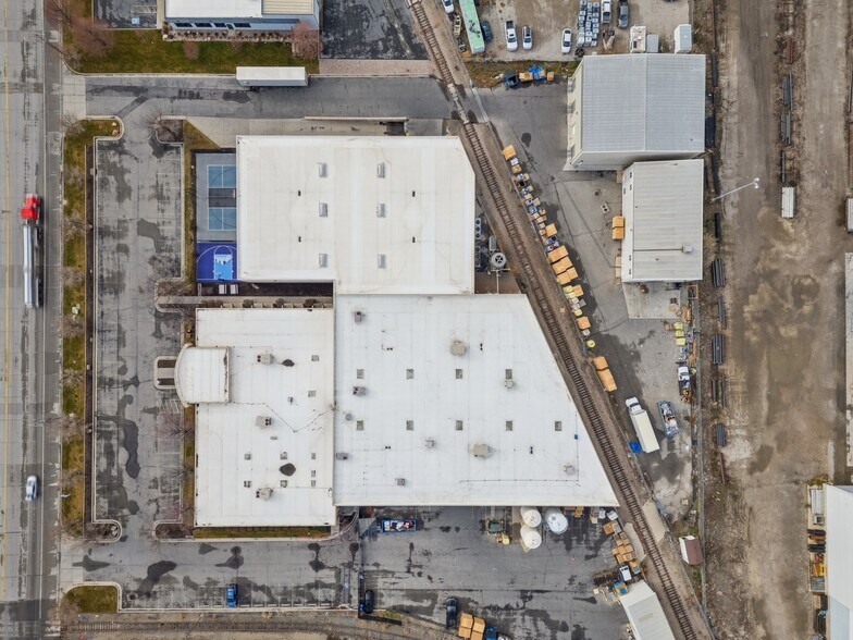 2330-2350 W California Ave, Salt Lake City, UT à louer - Photo principale - Image 1 de 6