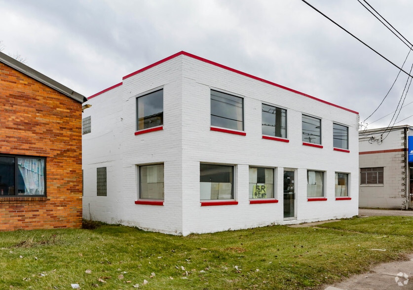 2915 S Martin Luther King Jr Blvd, Lansing, MI for lease - Primary Photo - Image 1 of 9