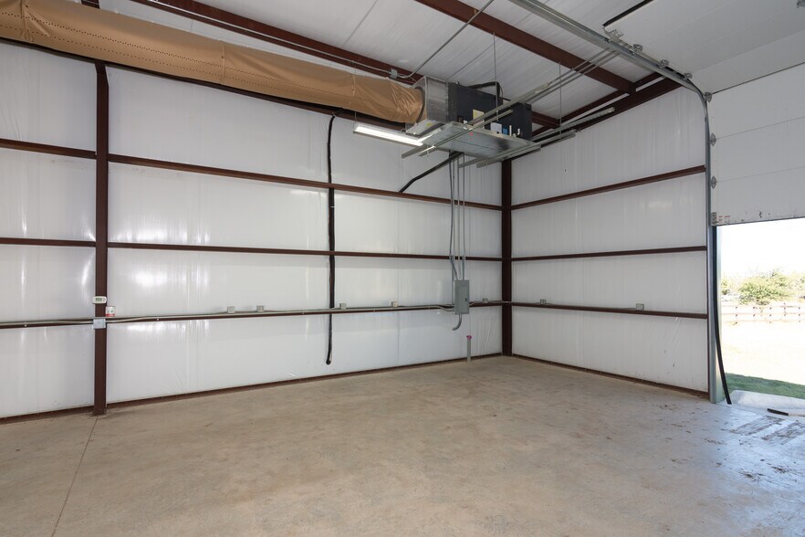 7748 E US Highway 290, Johnson City, TX à vendre - Photo intérieure - Image 3 de 14