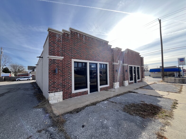 321 S Main St, Sapulpa, OK for sale - Building Photo - Image 1 of 4