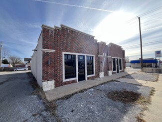 Plus de détails pour 321 S Main St, Sapulpa, OK - Vente au détail à vendre