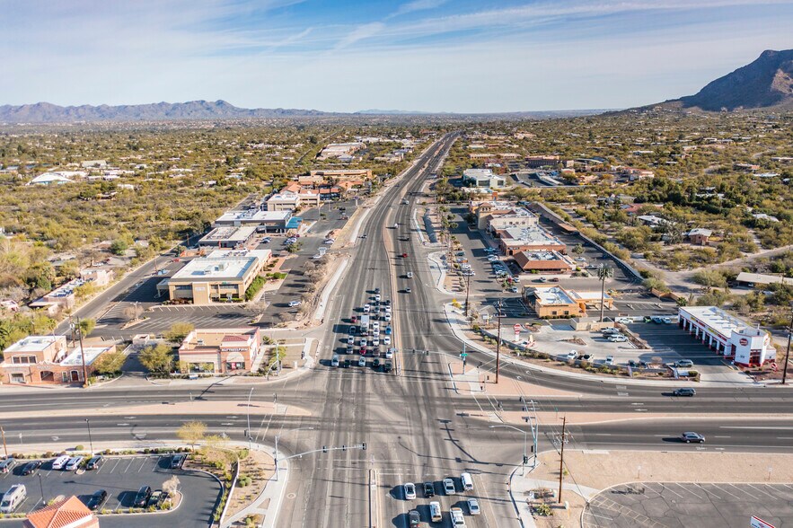 7250-7356 N Oracle Rd, Tucson, AZ à louer - Photo du bâtiment - Image 3 de 6