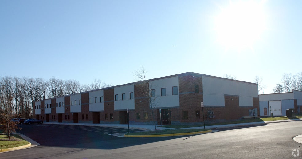 8120-8144 Flannery Ct, Manassas, VA for lease - Building Photo - Image 2 of 27