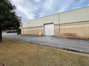 400 Feheley Dr, King Of Prussia, PA à louer Photo intérieure- Image 1 de 1