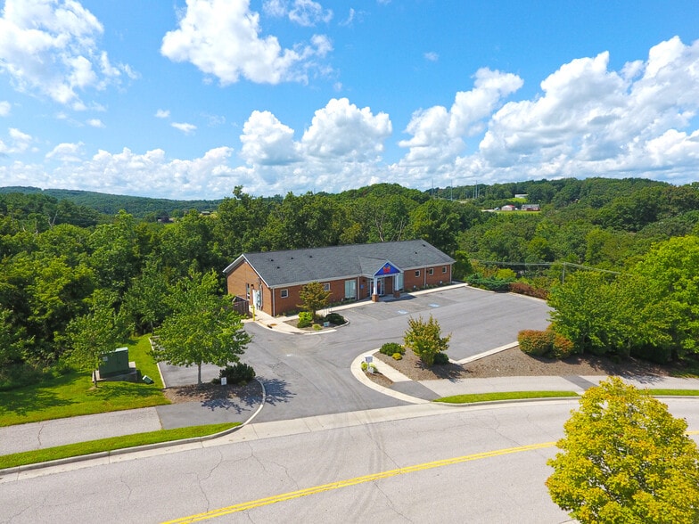 829 Davis St, Blacksburg, VA for sale - Building Photo - Image 3 of 36