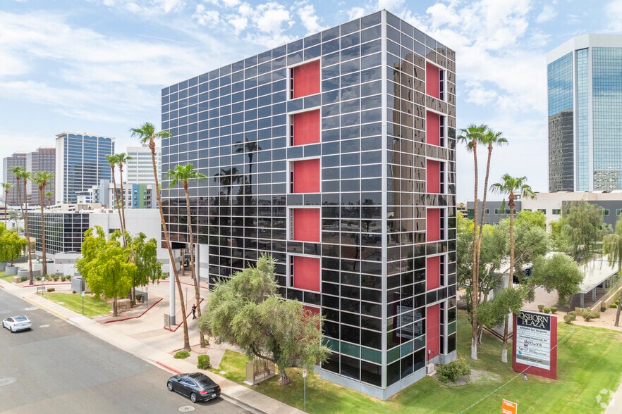 3330 N 2nd St, Phoenix, AZ for lease - Primary Photo - Image 1 of 5