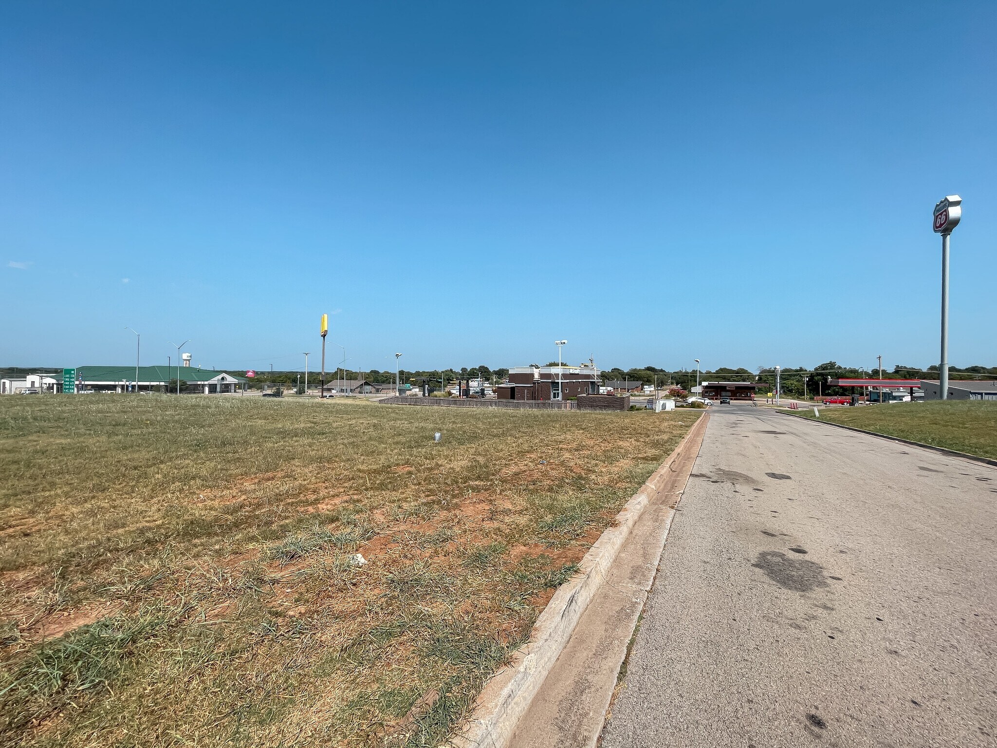 Ada Webb Drive, Stroud, OK à vendre Photo principale- Image 1 de 18