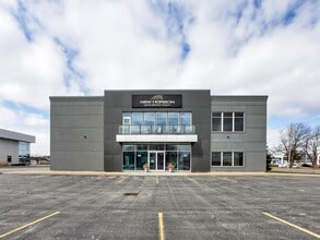 3170 Harvester Rd, Burlington, ON for lease Interior Photo- Image 1 of 55