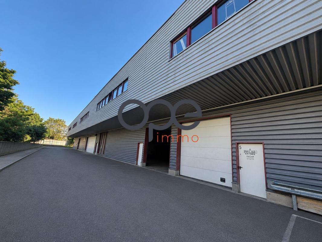 Flex in SAINT-OUEN-L'AUMONE for sale Building Photo- Image 1 of 8