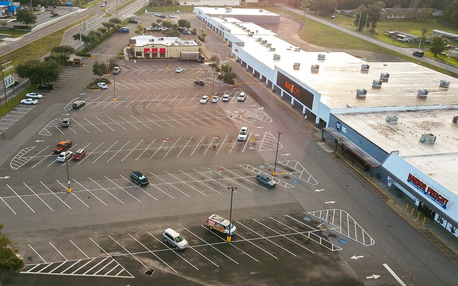 20020-20128 Cortez Blvd, Brooksville, FL à louer - Photo du bâtiment - Image 3 de 6