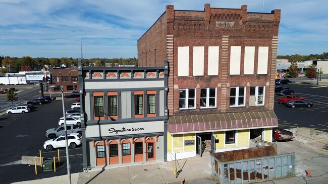 More details for 28 W 9th St, Anderson, IN - Retail for Sale