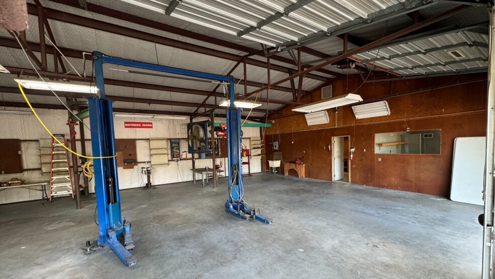 645 NW 564 loop, Mineola, TX for sale - Building Photo - Image 3 of 28