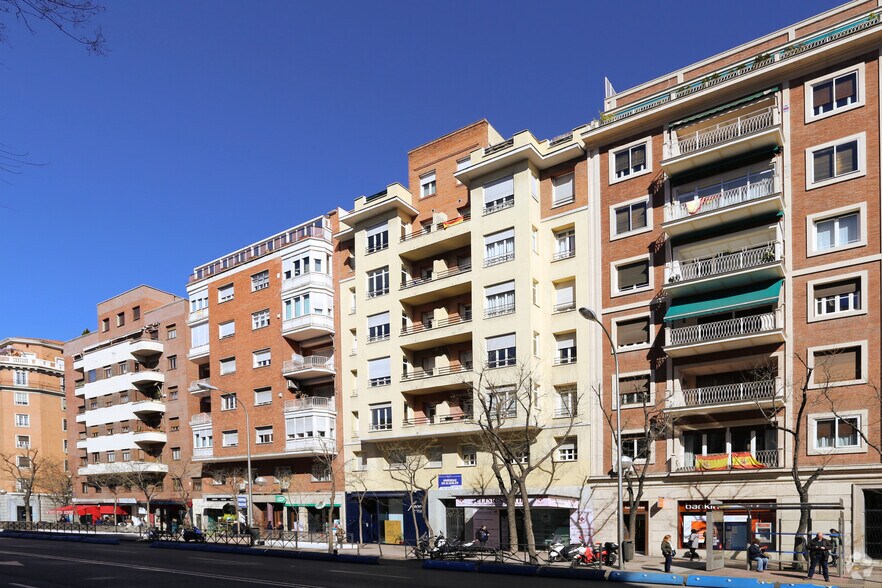 Calle de Diego de León, 39, Madrid, Madrid for lease - Building Photo - Image 2 of 4
