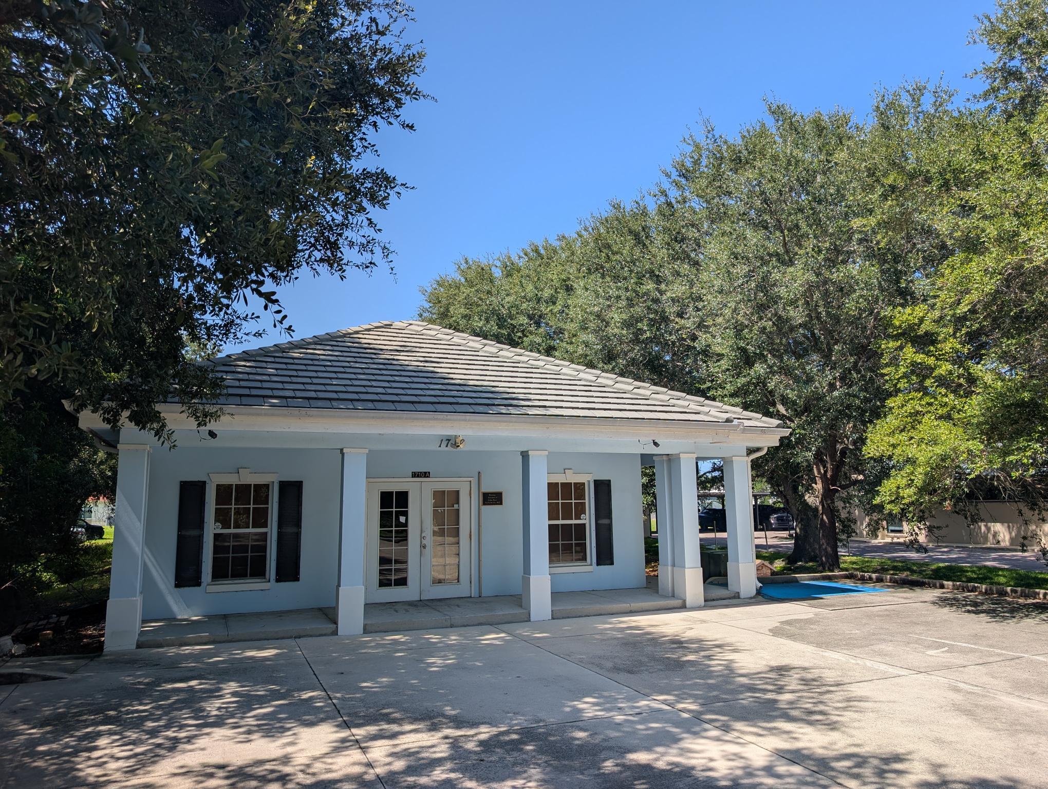 1710 36th St, Vero Beach, FL for sale Building Photo- Image 1 of 9