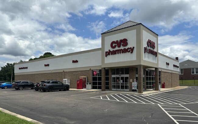 Plus de détails pour 10 Gilmer Ave, Tallassee, AL - Commerce de détail à vendre