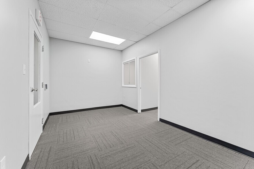 7 Glenwood Ave, East Orange, NJ à louer - Photo intérieure - Image 2 de 8