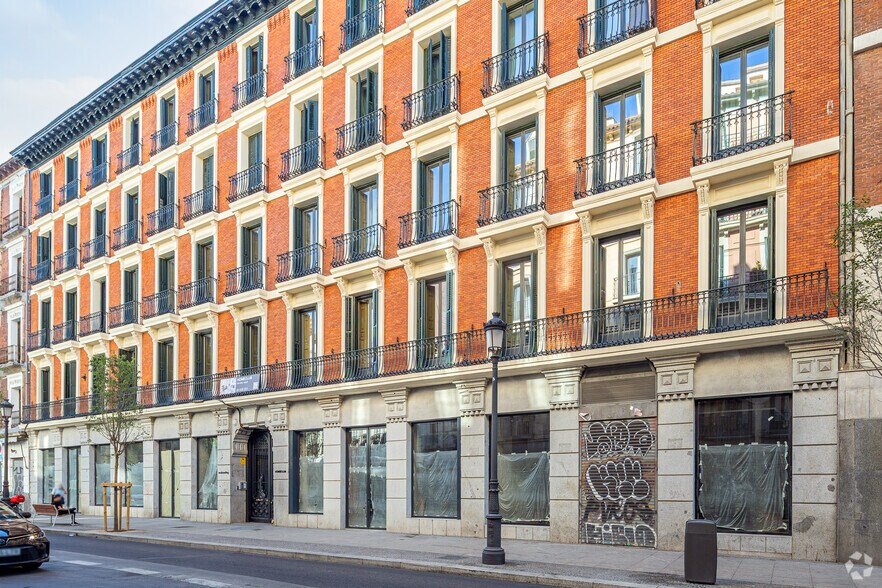 Calle del Conde de Romanones, 5, Madrid, Madrid à louer - Photo du bâtiment - Image 2 de 3
